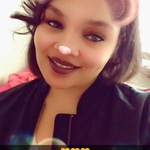 Meet your Posher, Raisha